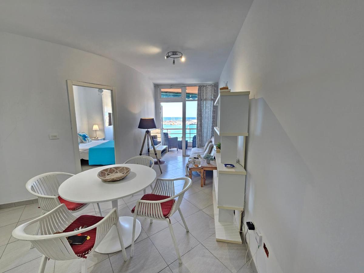 New Seafront Dreaming View Apartment, Cristianos Apartment