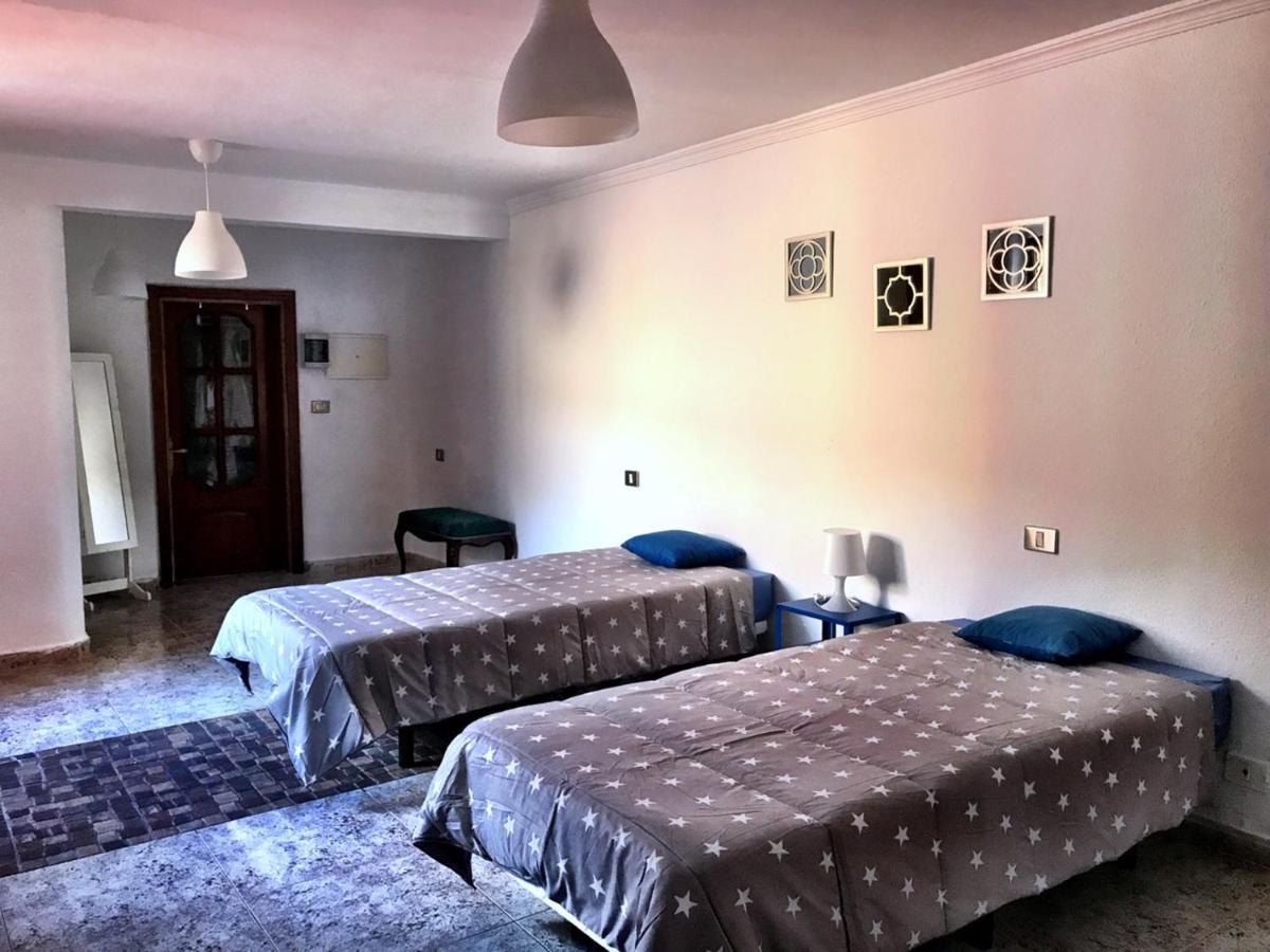 Casa Amarilla Junto Al Mar Holiday home Candelaria