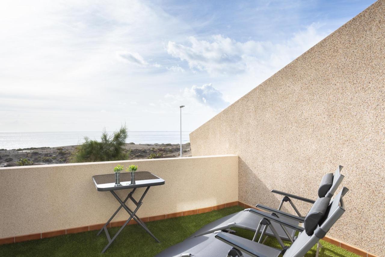 Family Sea View Townhouse Apartment