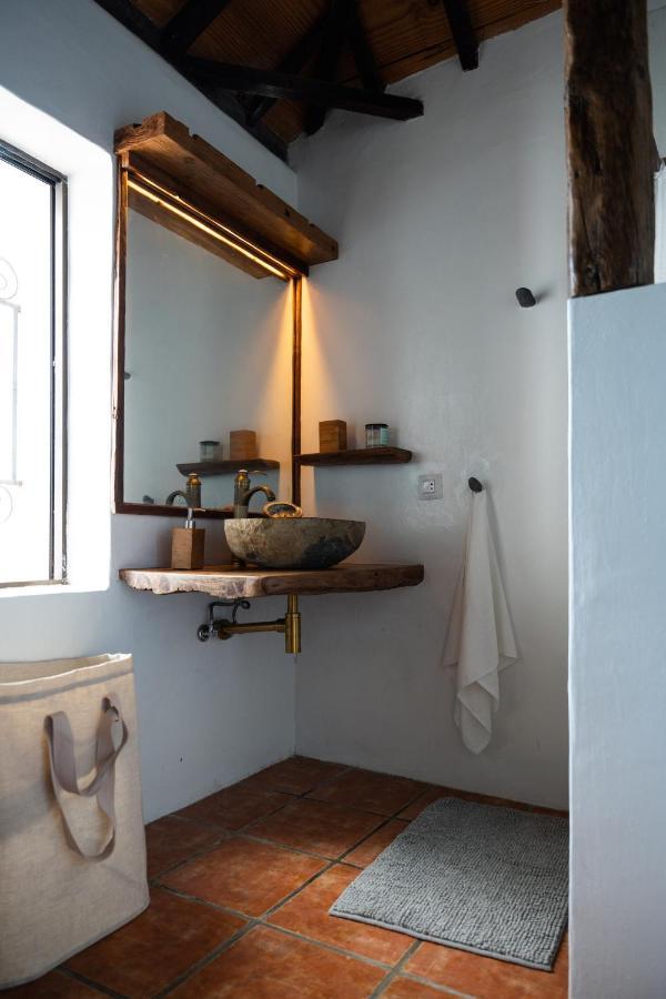 Califurnia - Refurb Antique Villa *
