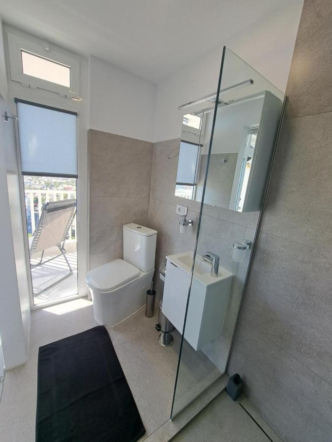 Panoramic Floor - Americas *