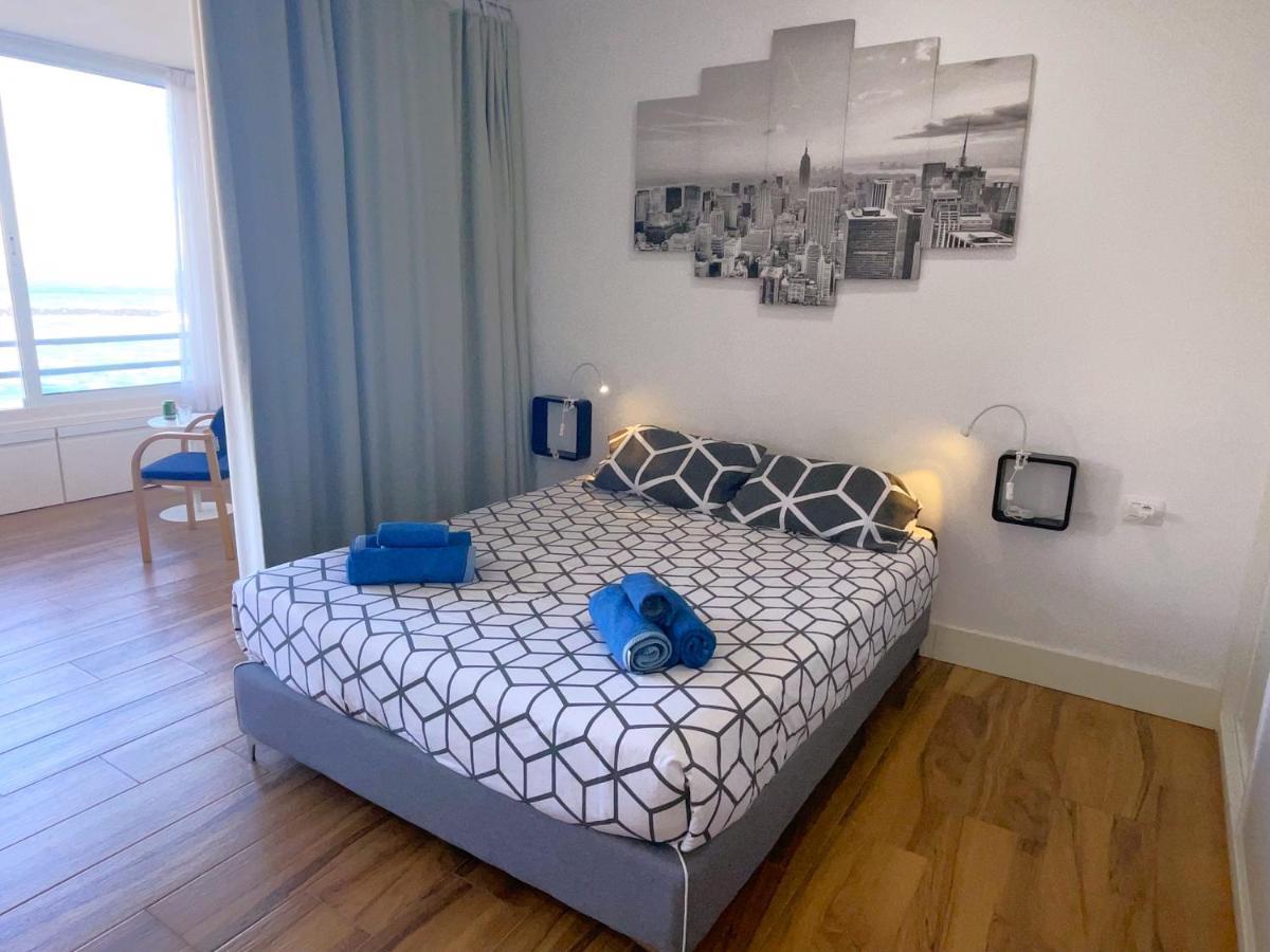 En Primera Linea De Playa Apartamento