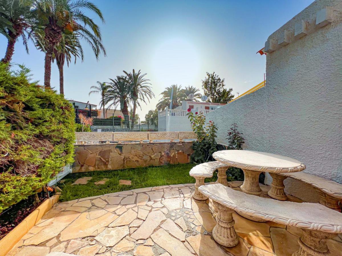 Apartamento Cozy Townhouse With A Garden Playa de las Américas