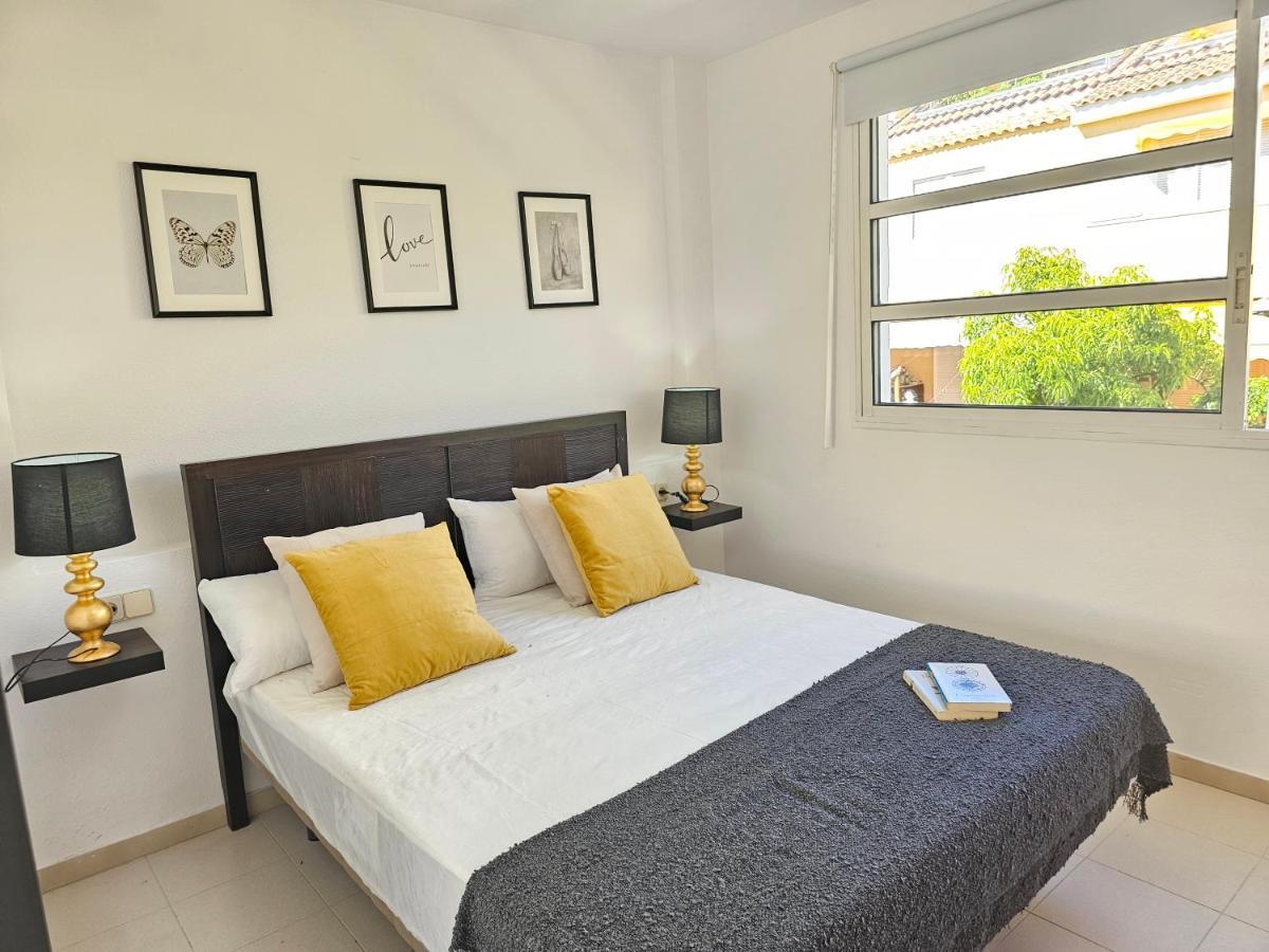 New Joyful Moments Home, Cristianos In Tenerife Apartment *