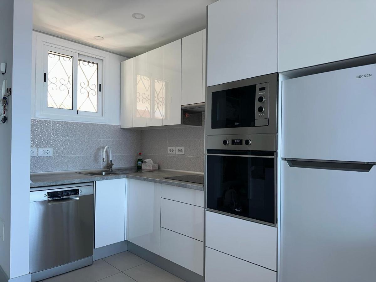 Parque Santiago Ii , Renovated, Ocean View, Heated Swimming Pool ! * Playa de las Américas