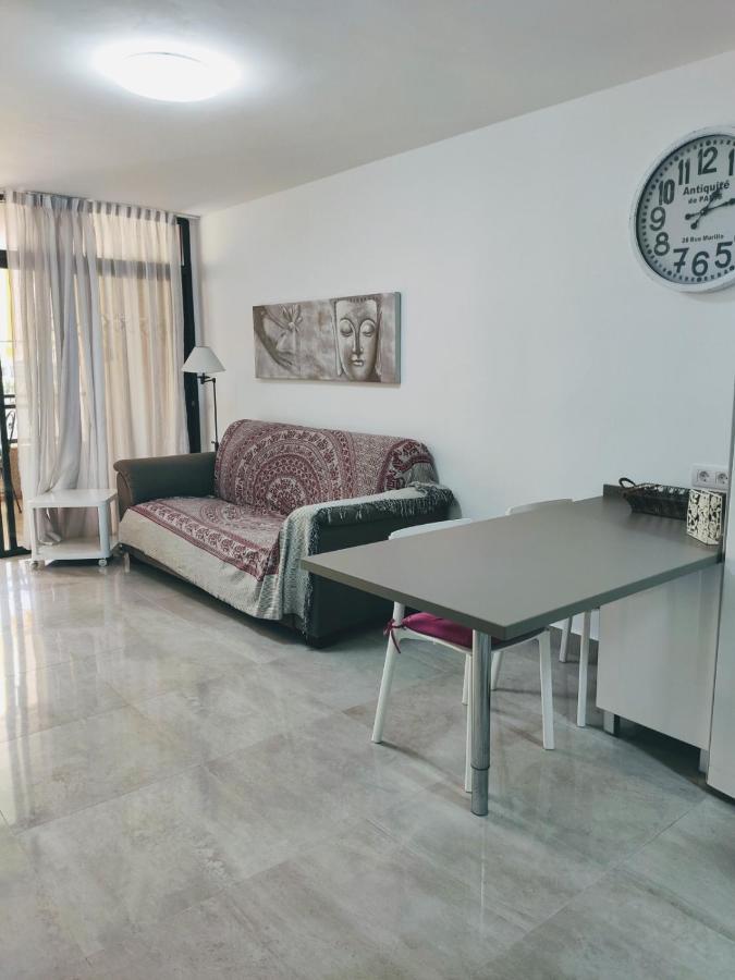 Casa Royal Cristianos Center *