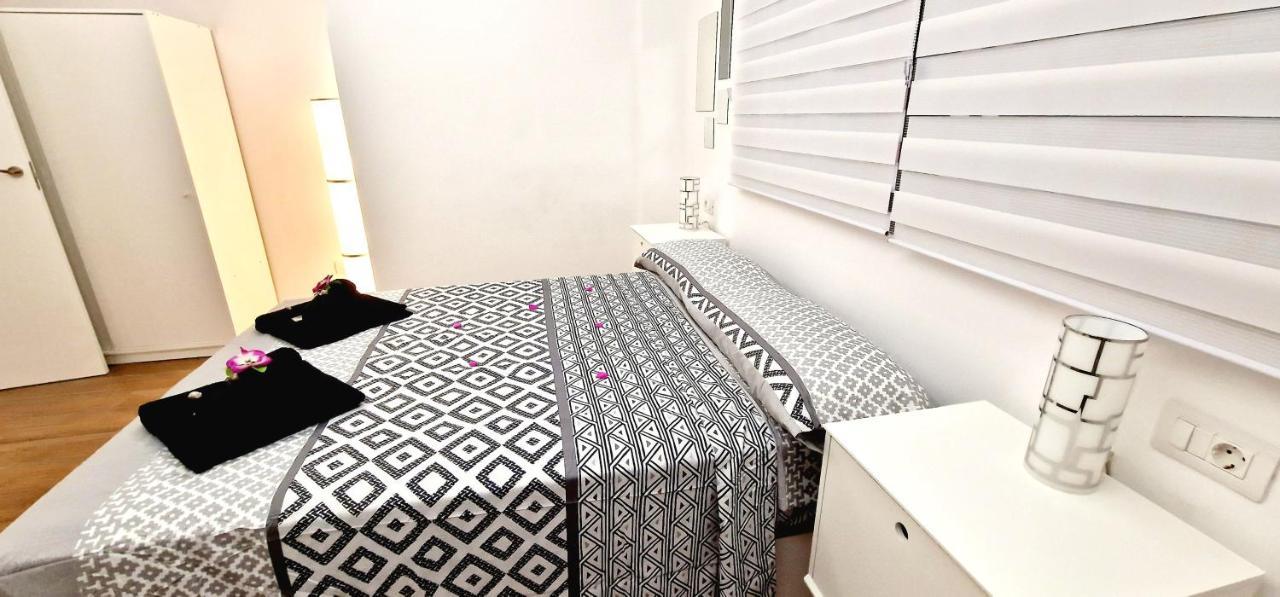 Fantastic 3 Bedroom Next Playa Americas & Wifi Free *