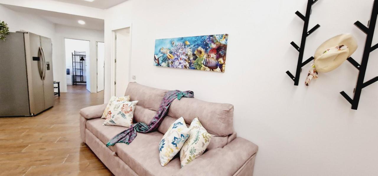 Fantastic 3 Bedroom Next Playa Americas & Wifi Free Playa Feñabe