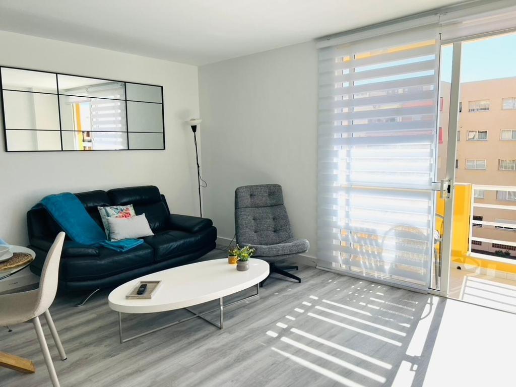 Linares - Playa De Cristianos 2 Bed Appartement