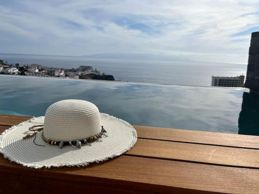 Luxury Triplex + Pool, Jacuzzi - Sissipark Azul Acantilado de los Gigantes
