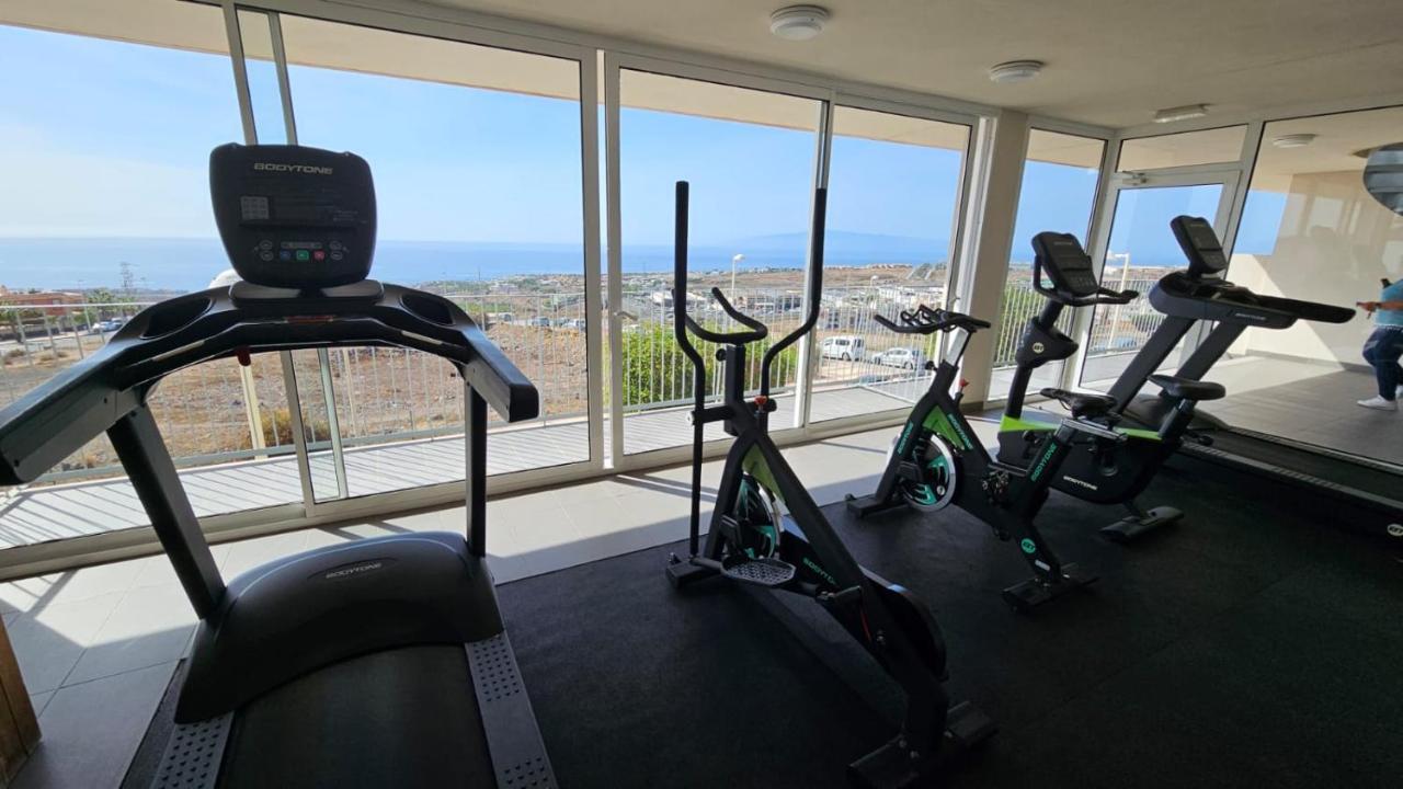 Apartamento El Tesoro, Beautiful, Two Bedrooms Tenerife Sur *