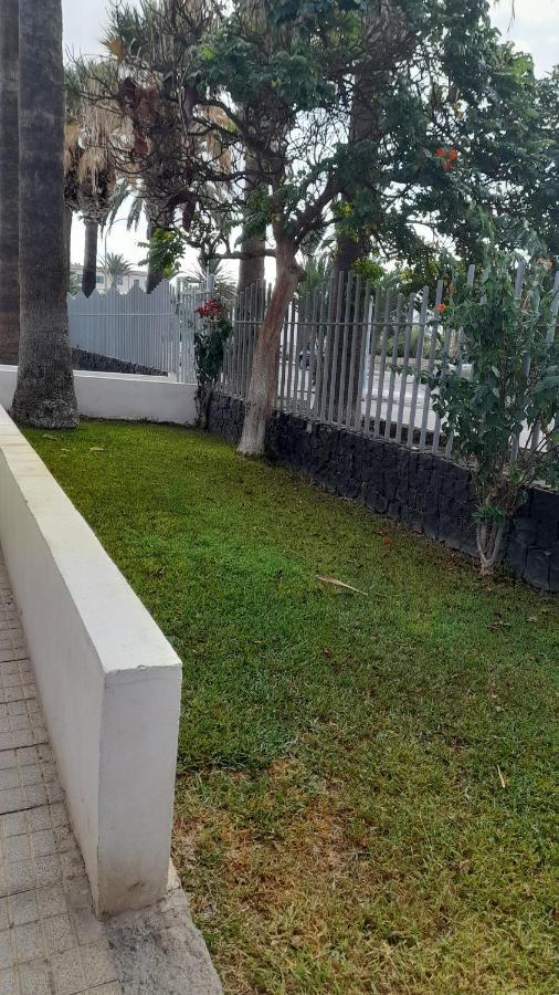 Playa Montana Amarlla,pools,wifi Apartamento Costa del Silencio