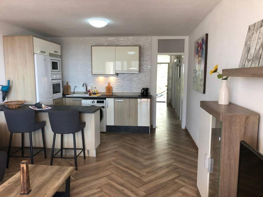 Apartamento Modern 2 Bed Penthouse Americas Centre Of Town With A Pool And Ocean Views *