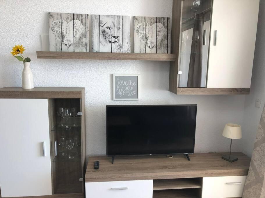 Modern 2 Bed Penthouse Americas Centre Of Town With A Pool And Ocean Views