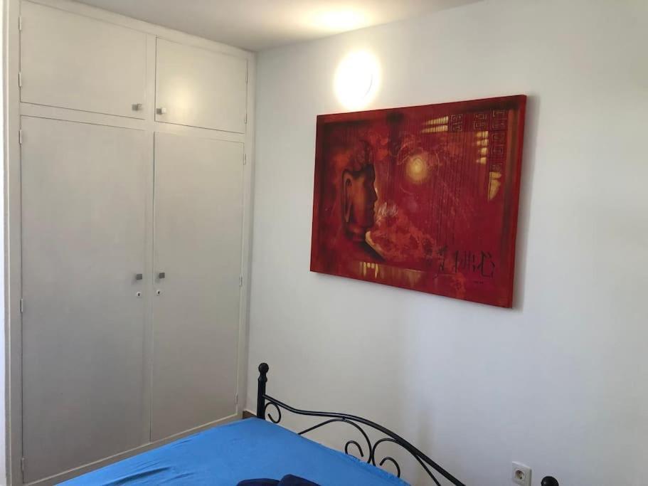 Modern 2 Bed Penthouse Americas Centre Of Town With A Pool And Ocean Views