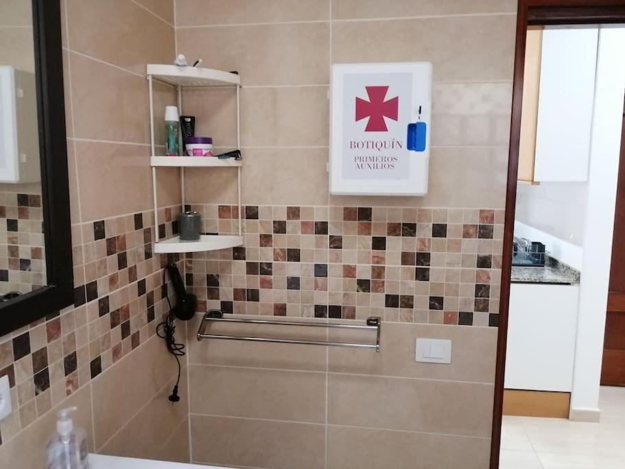 Individual Privada, Piso De 3 Con Areas Compartidas