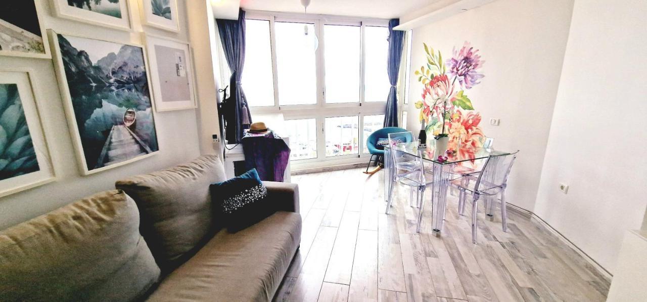 Luxury Ocean View 1 Bedroom *