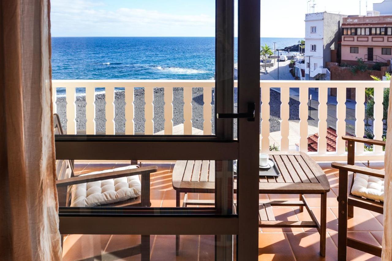 Sky & Sea, The House By The