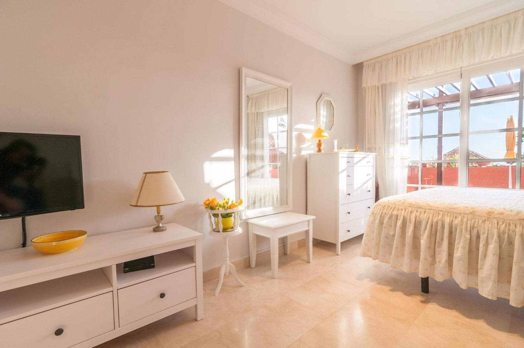 Terrazas Del Duque 1 Apartamento