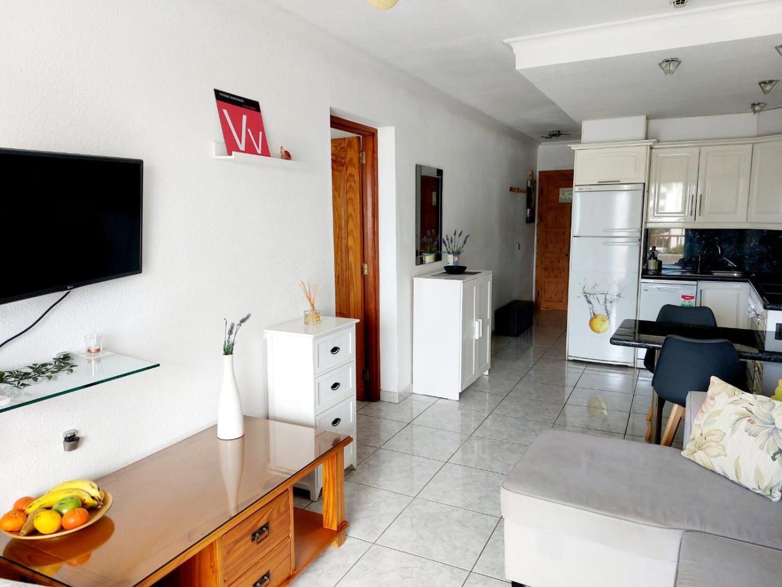 First Line Geranios Ocean View Air Conditioned 50 M From La Pinta Appartement