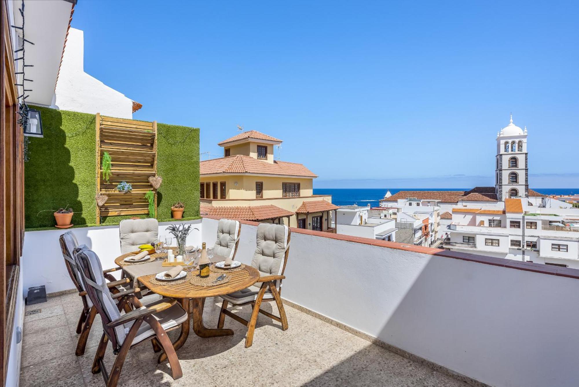 Penthouse, Close To The Natural Pools With Big Terrace, Ocean & View Apartment