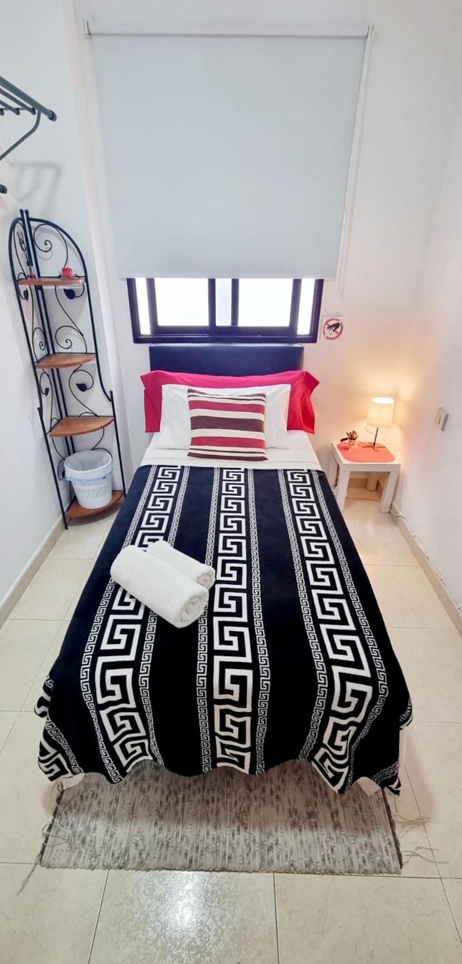 Almar We Go! Privadas En Alcala - Private - Pieces Privees - In Shared *