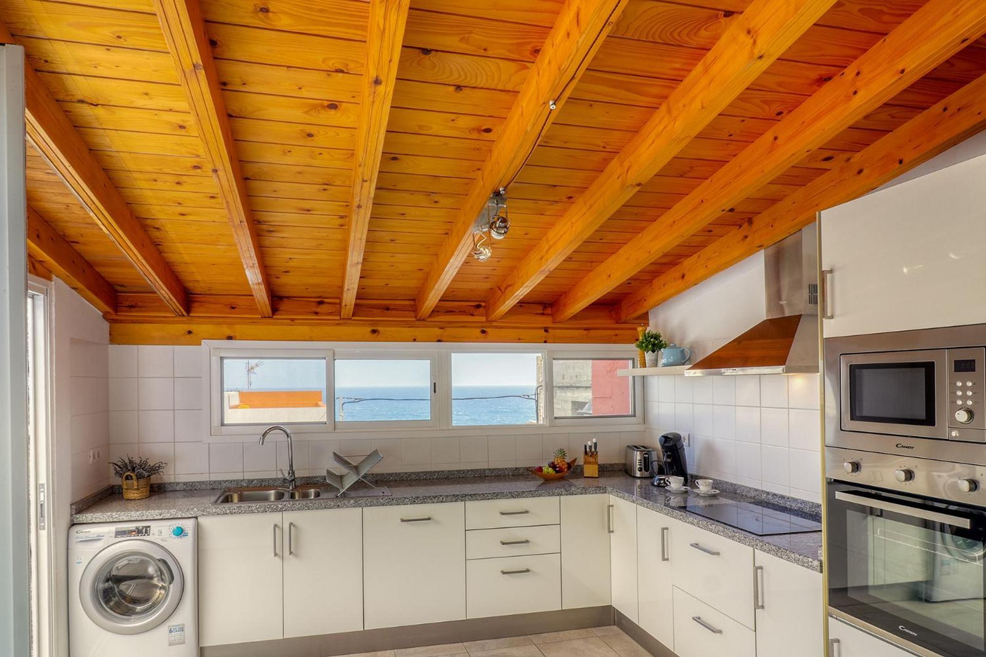 Big Terraced House, 100m To The Beach, With Bbq And Sea View * Guincho (Tenerife)