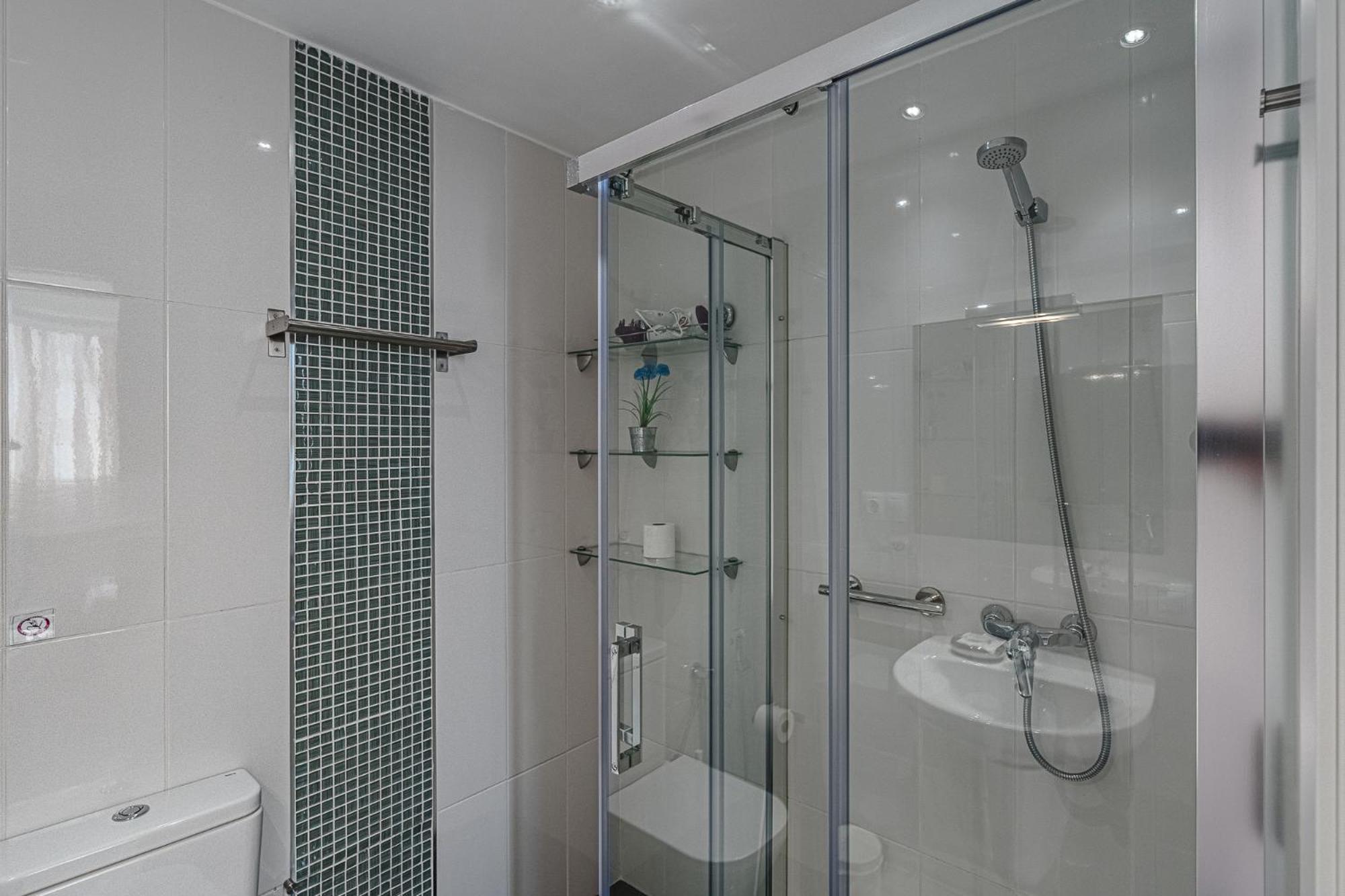 Apartment 22 Avenida De Pueblos Costa Adeje (Tenerife)