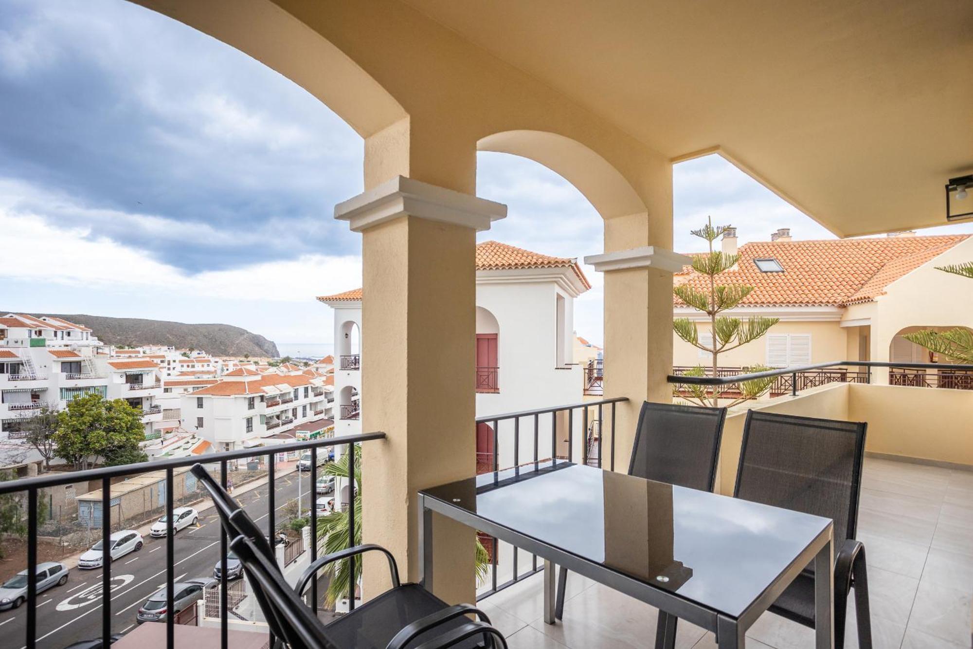 Castle Harbour Luxury Family Heated Pool By Lovetenerife *