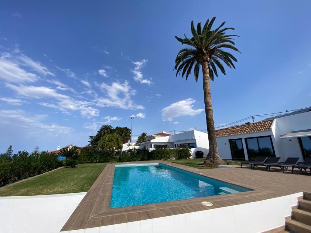 Max Villa Santa Úrsula