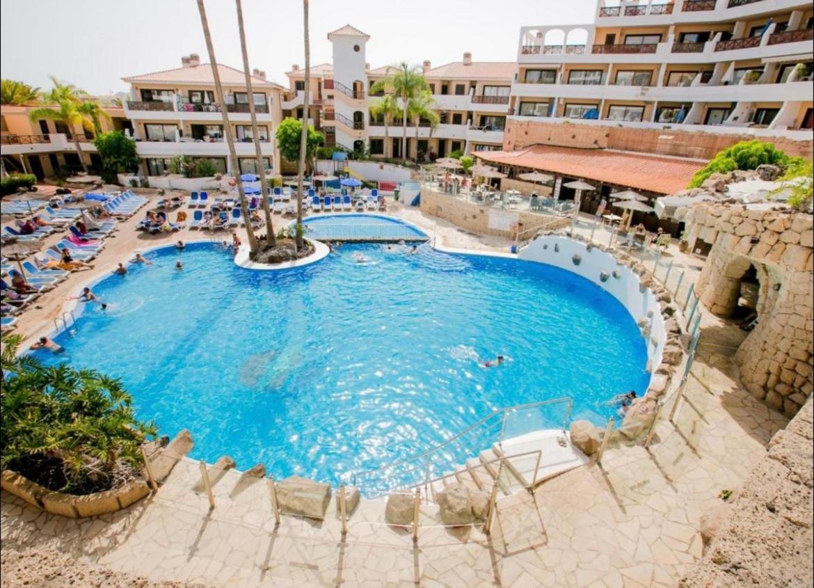 Apartment Wonderful With Pool And Wi-fi *