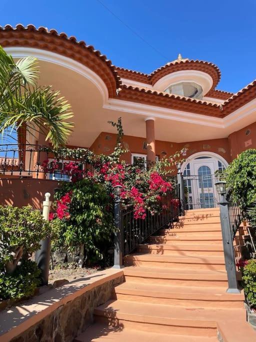 Maravilla With Sea Views