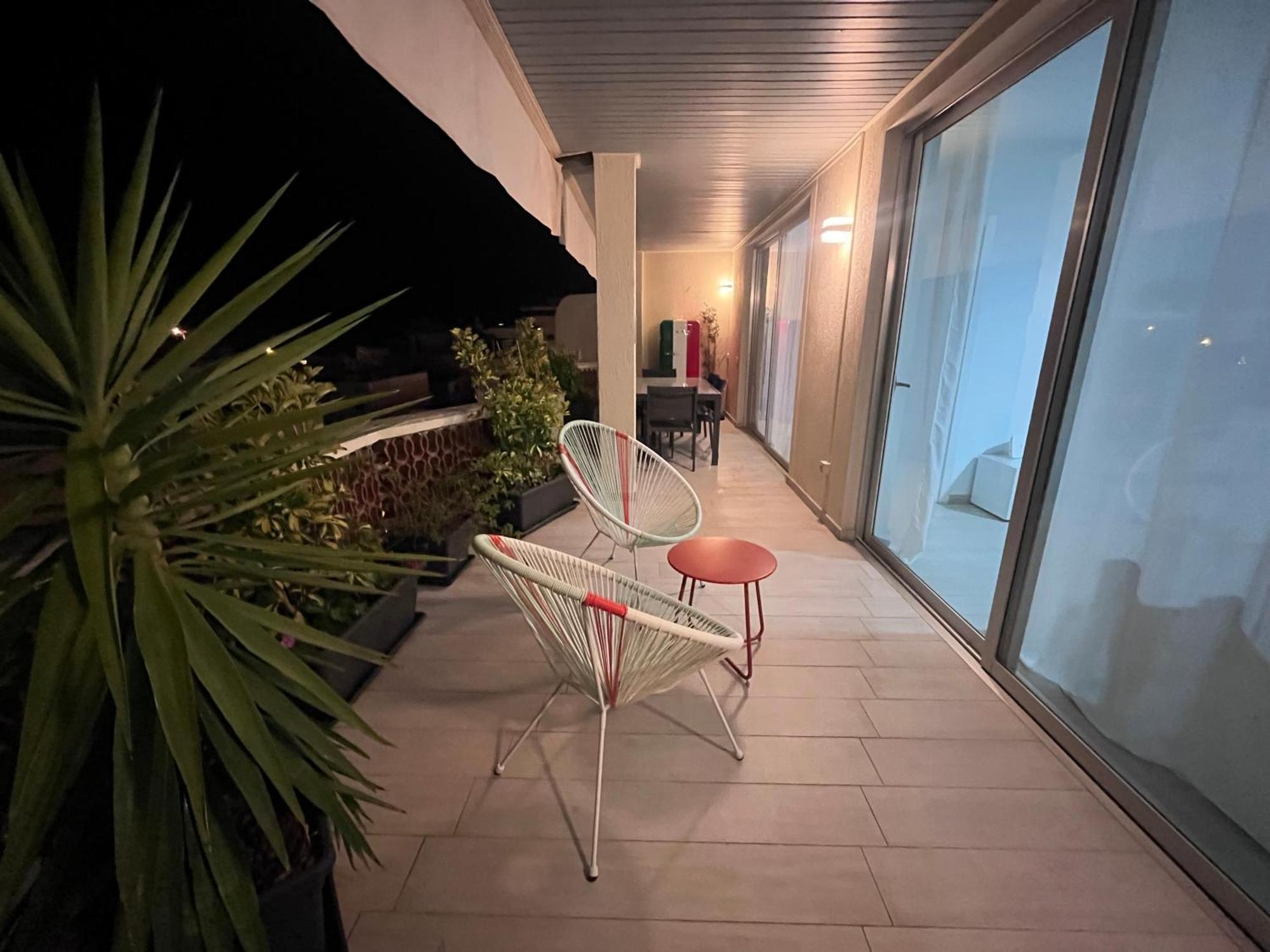 The White Heart House - Attic Sea View Apartment *