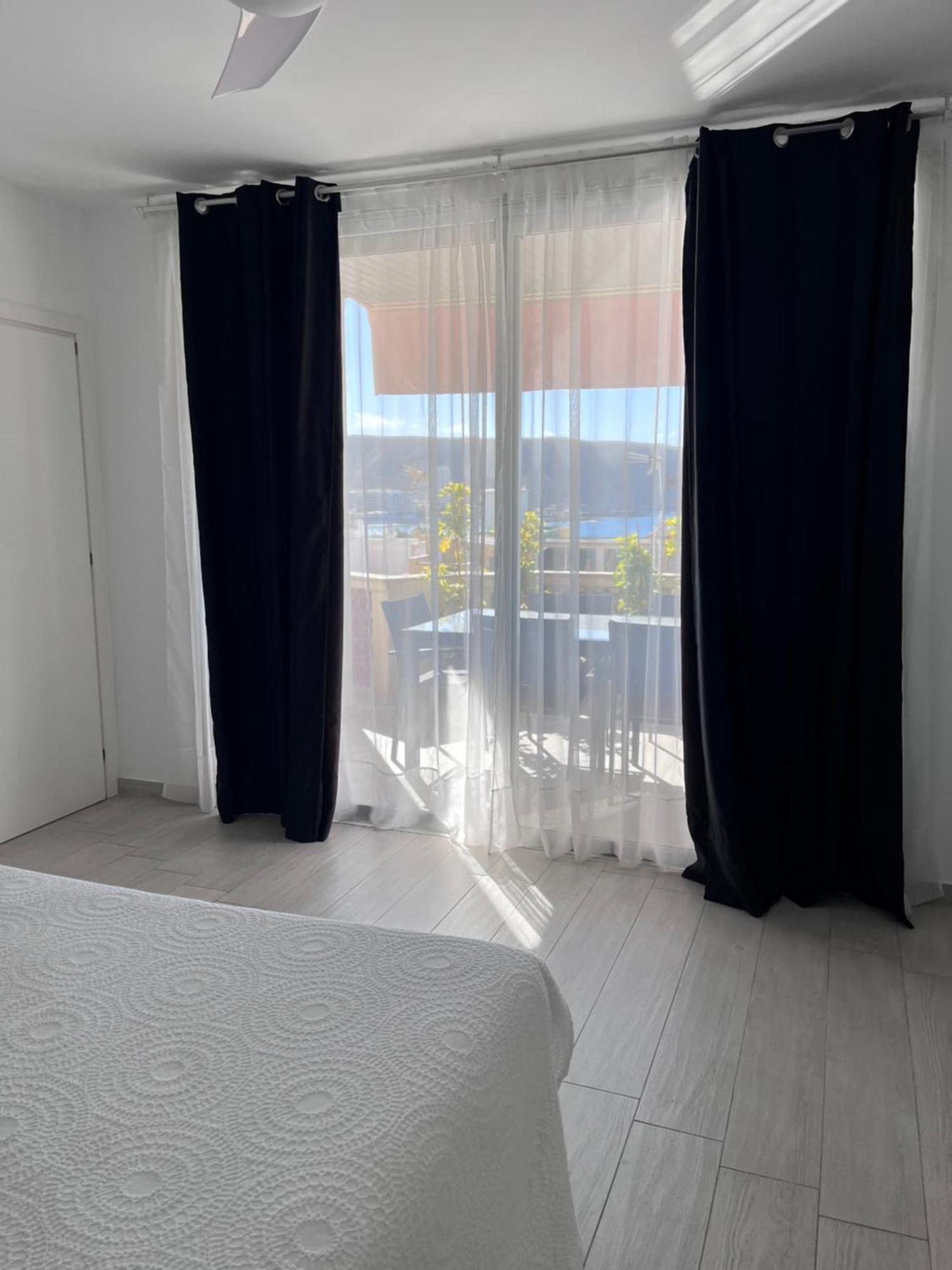 Apartment The White Heart House - Attic Sea View *