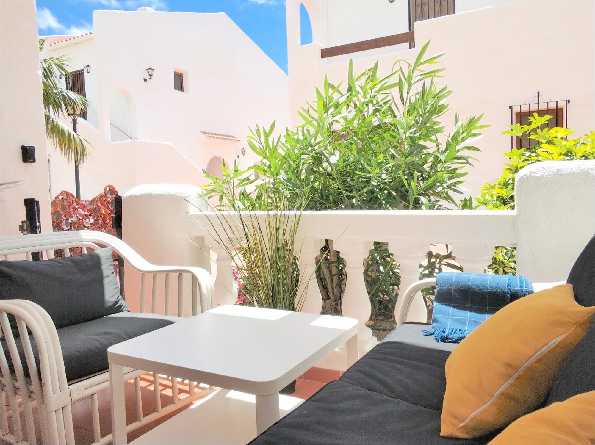 Port Royal Lounge Terrace, One Bedroom Apartment, Heated Pool, Wifi Los Cristianos (Tenerife)