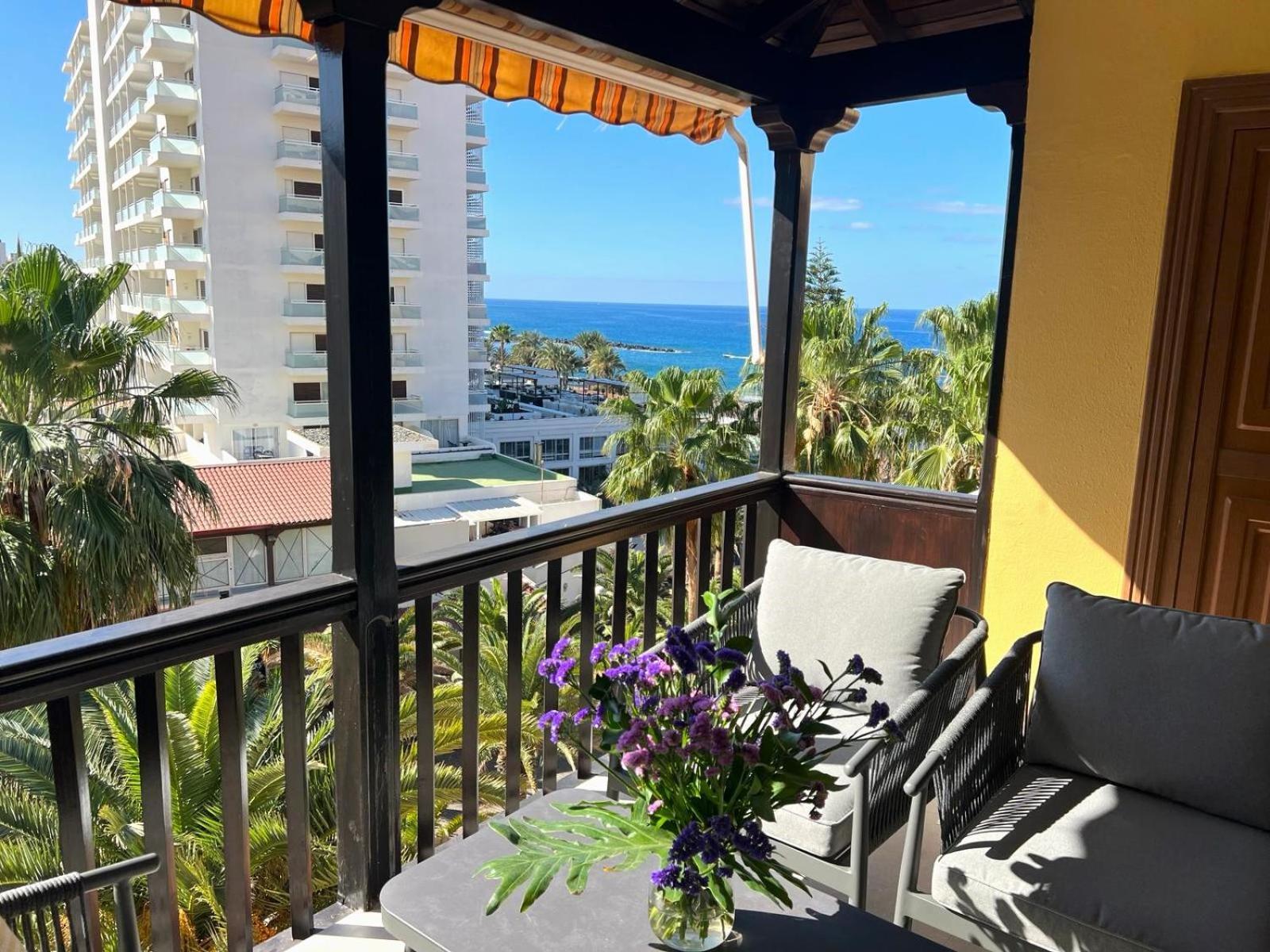 Apartamento Amarillo Oceanview Playa Feñabe