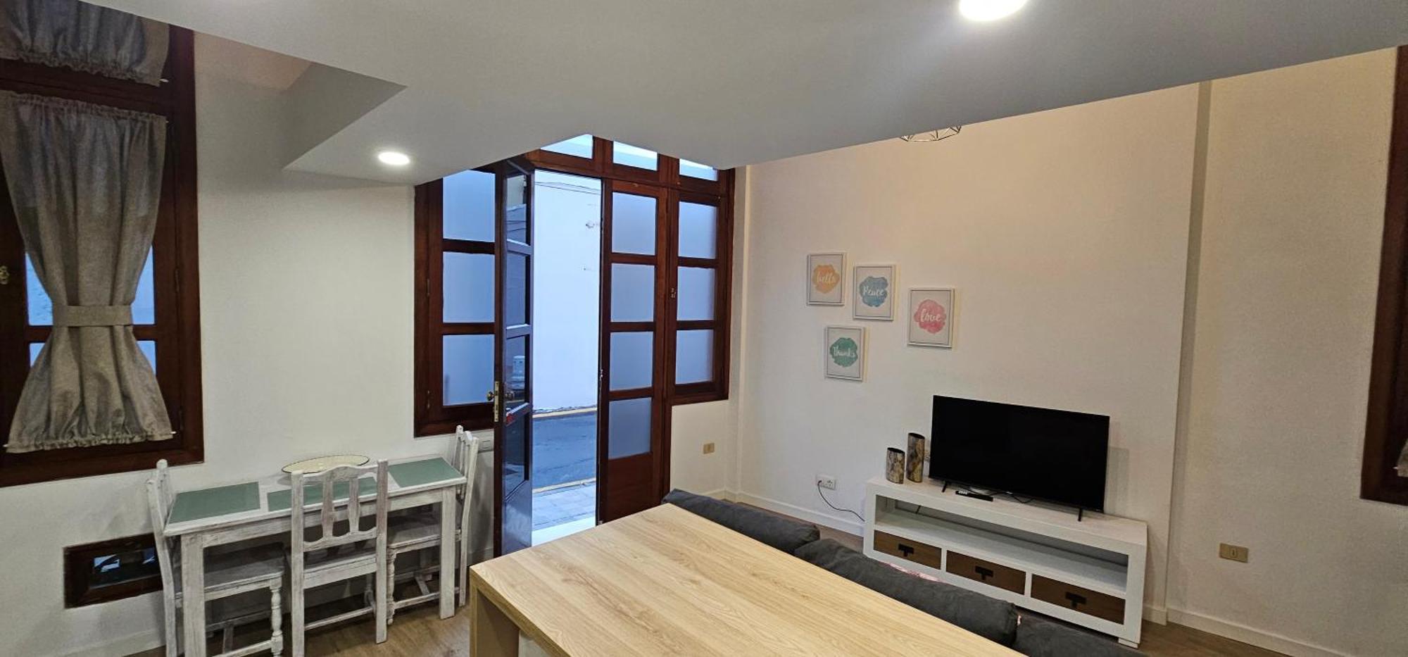 In The Center Of The Old Town. Appartement
