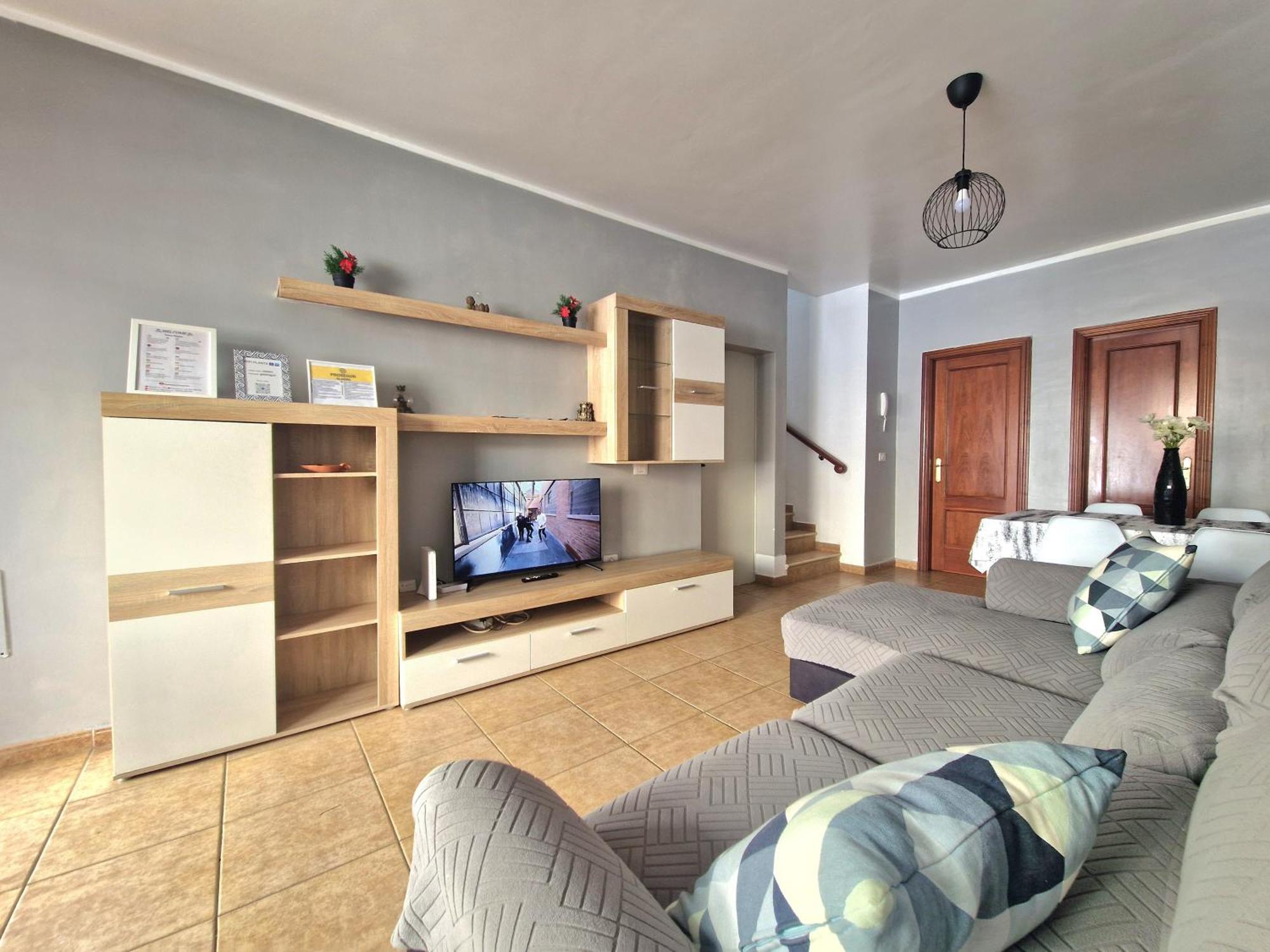 Spacious Independent Next The Airport - Sea San Isidro (Tenerife)
