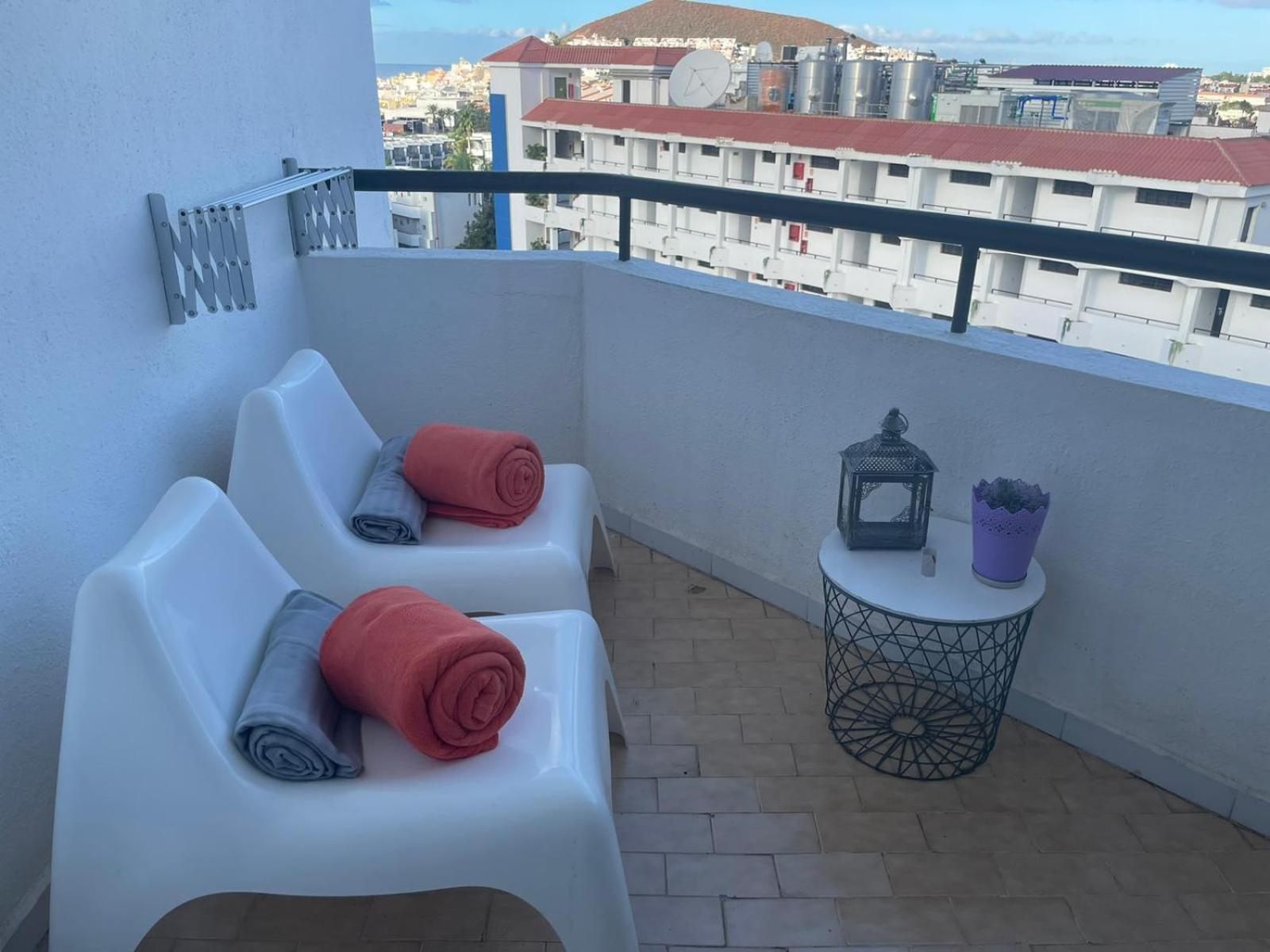 Summerland Apartment *