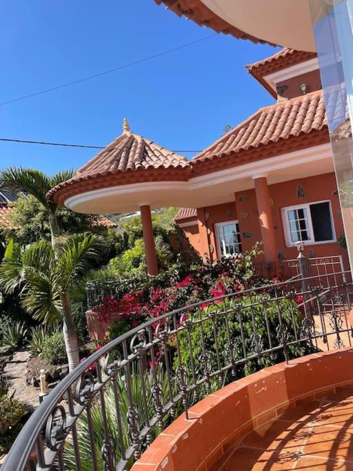 Maravilla With Sea Views Los Menores