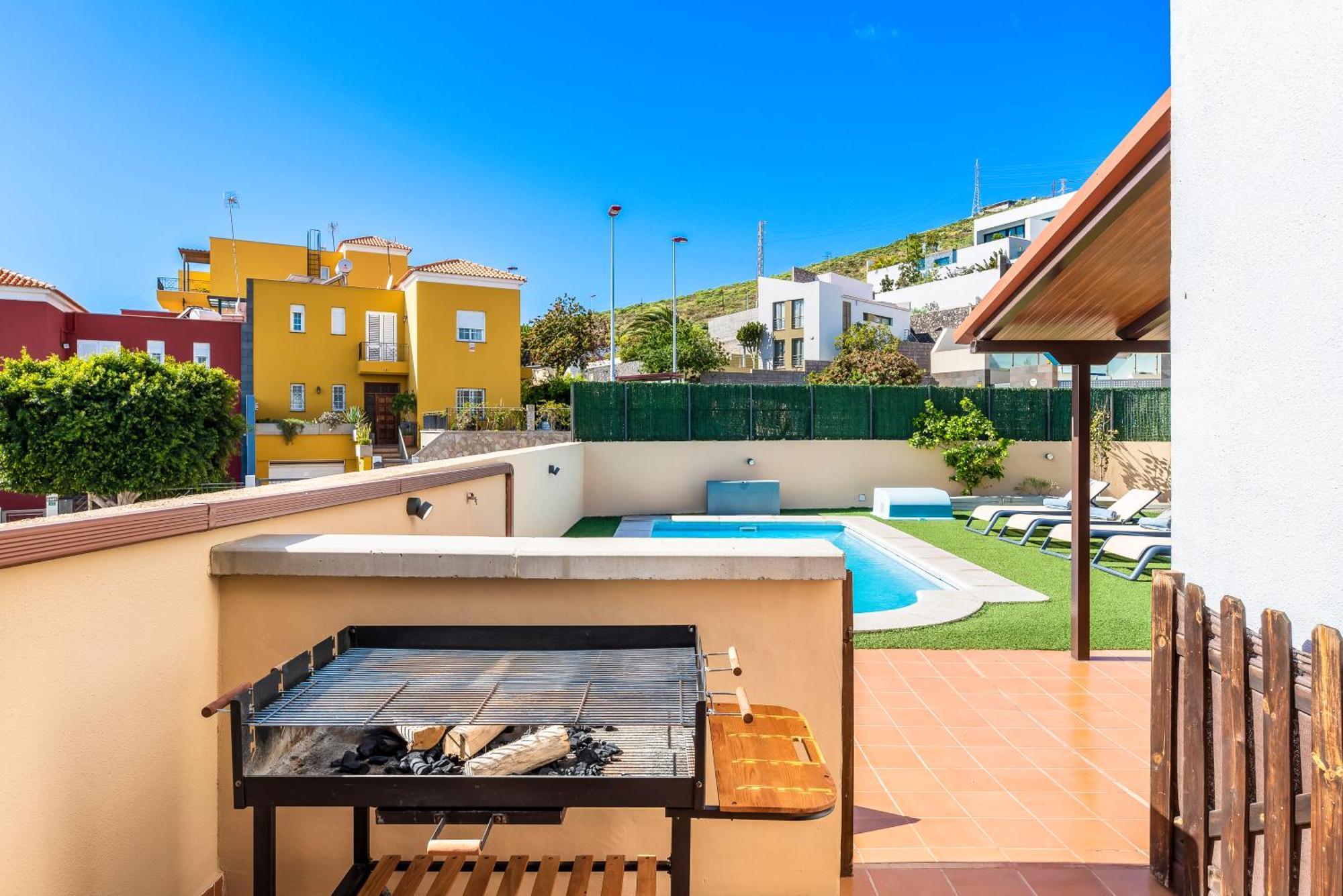 Trueno: Refugio De Lujo Con Piscina Y Vistas Villa *