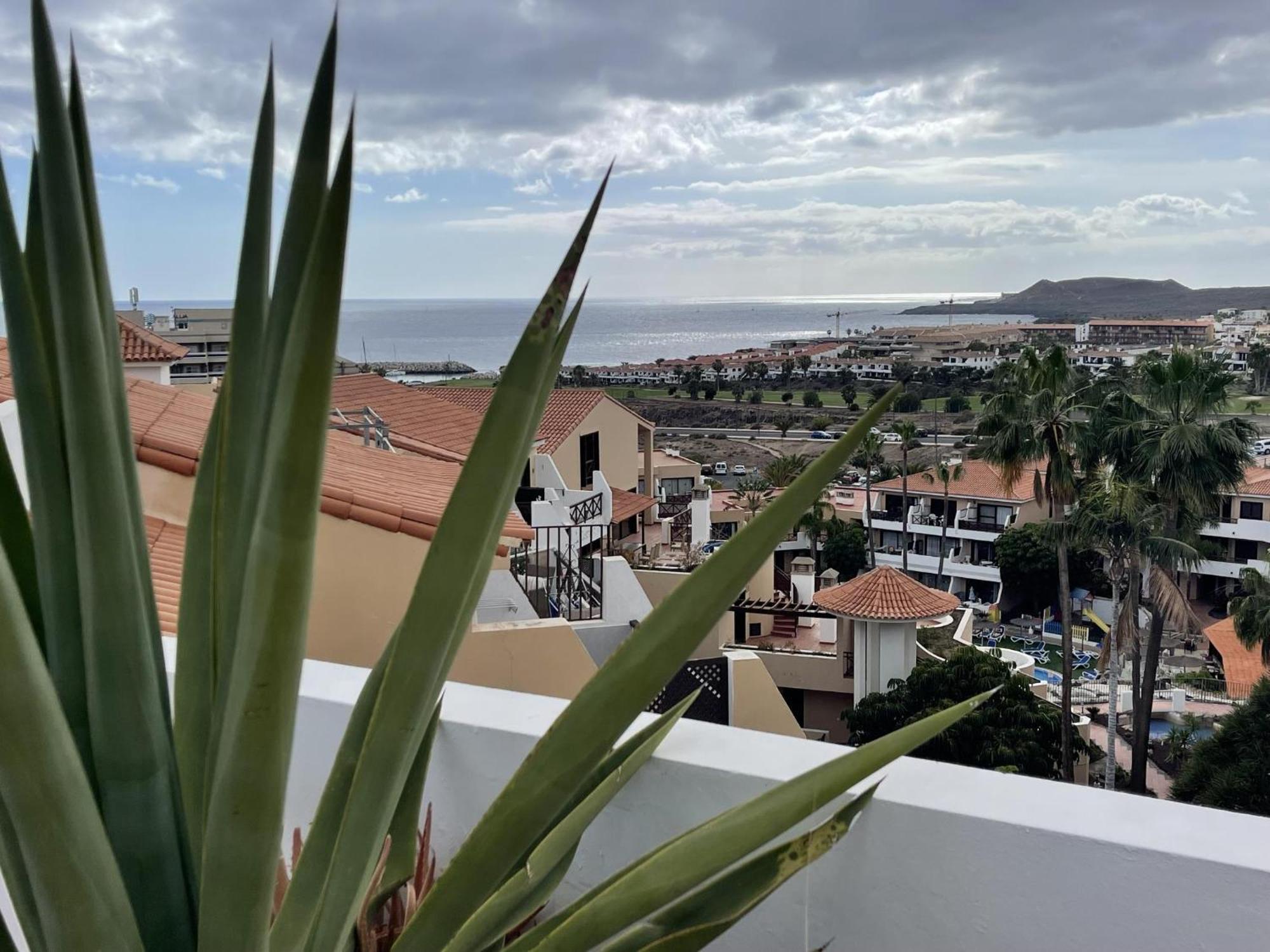 501.serene With Large Terrace And Pool