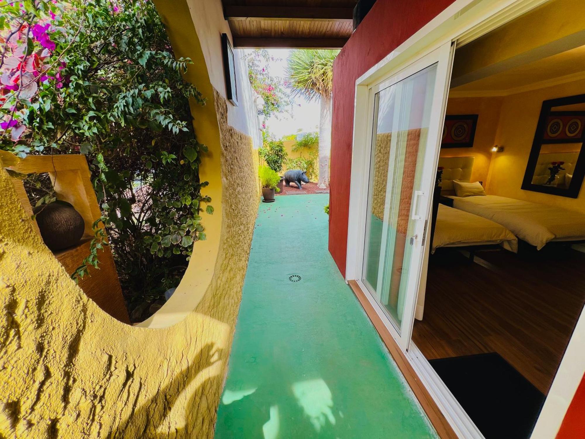 Villa Con Piscina Climatizada Y Vistas Al Mar