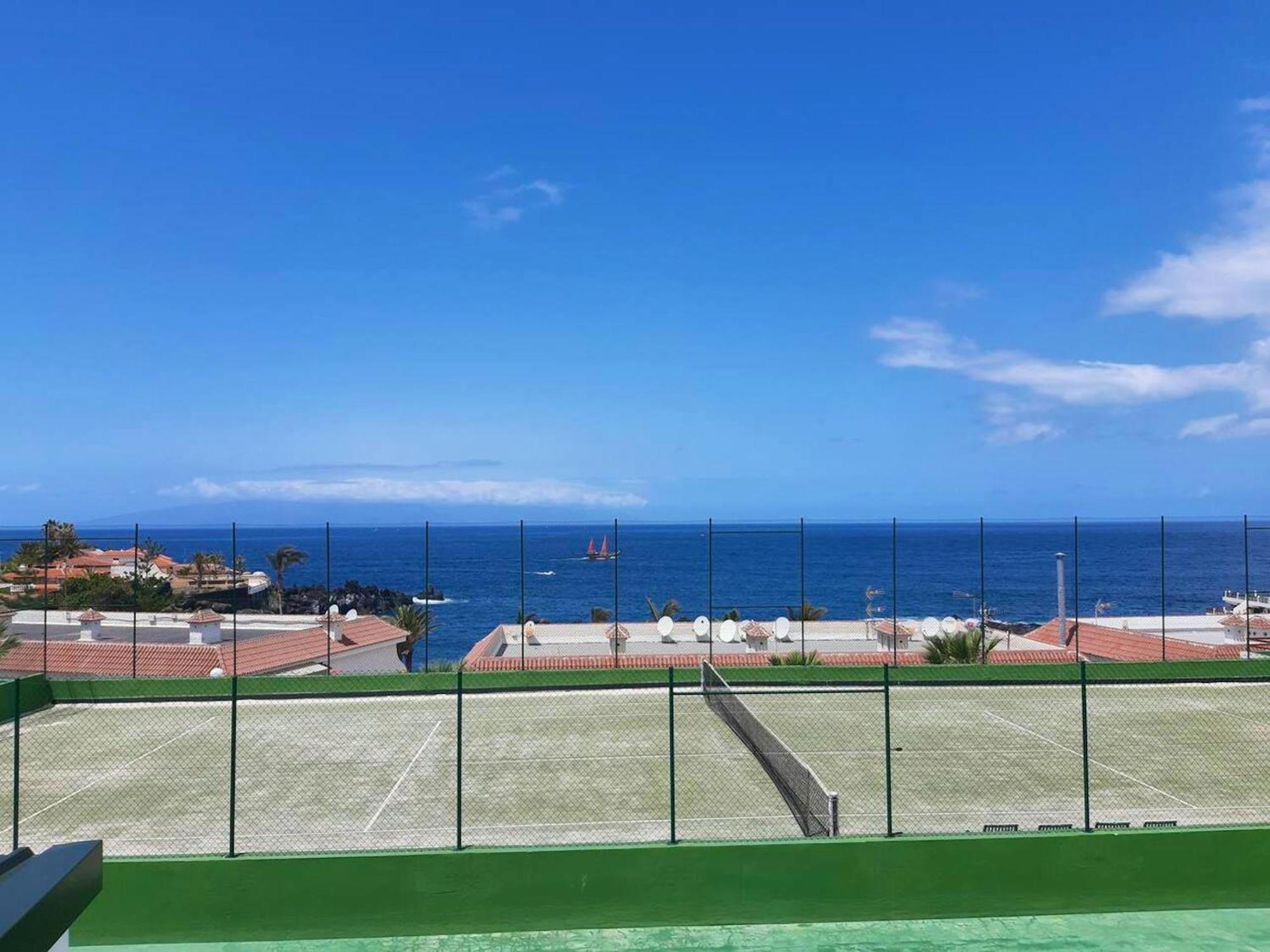 Charming In Playa De La Arena With Shared Pool 100 M² *