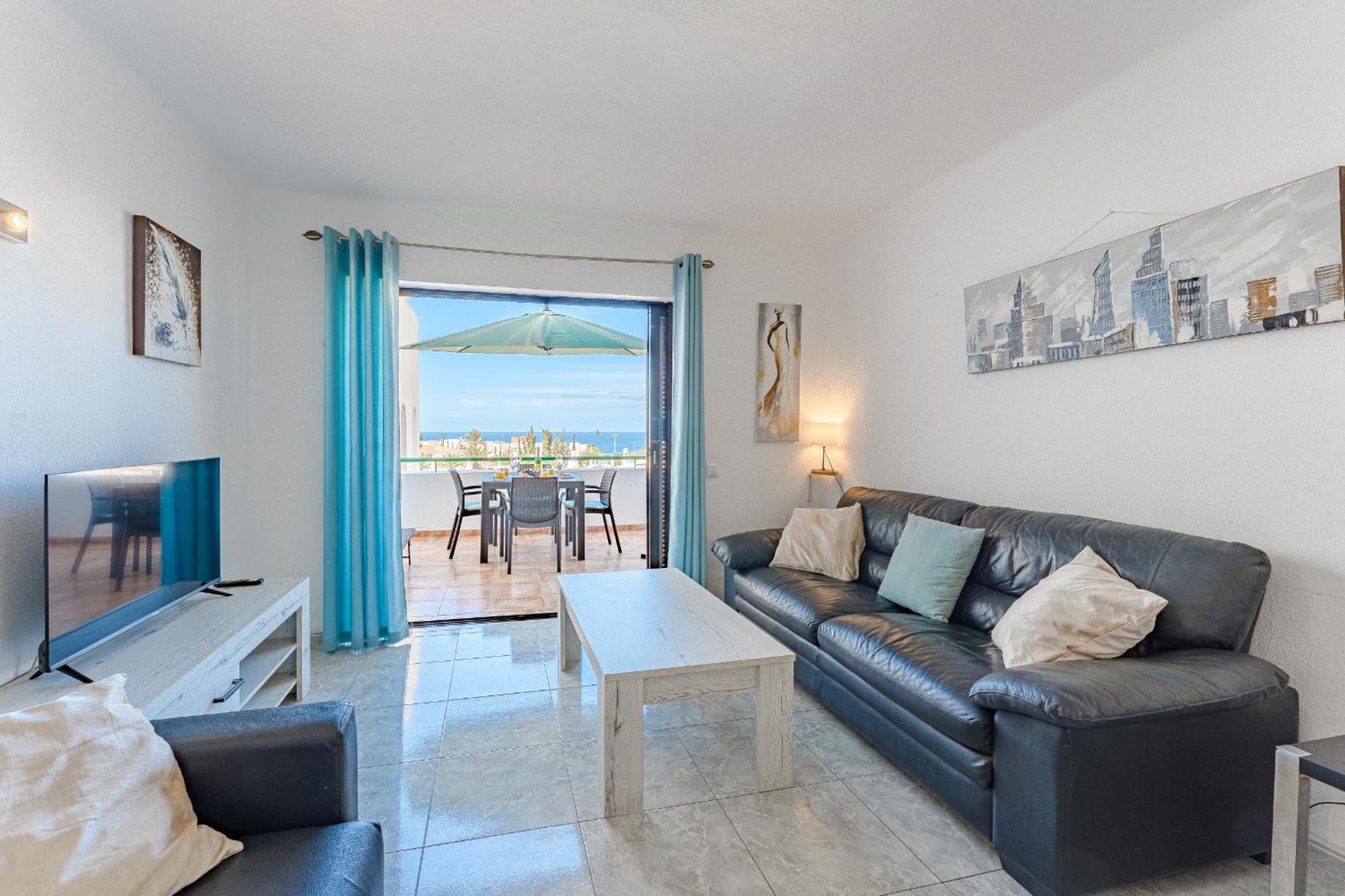 Appartement Heated Pool In Front Of A