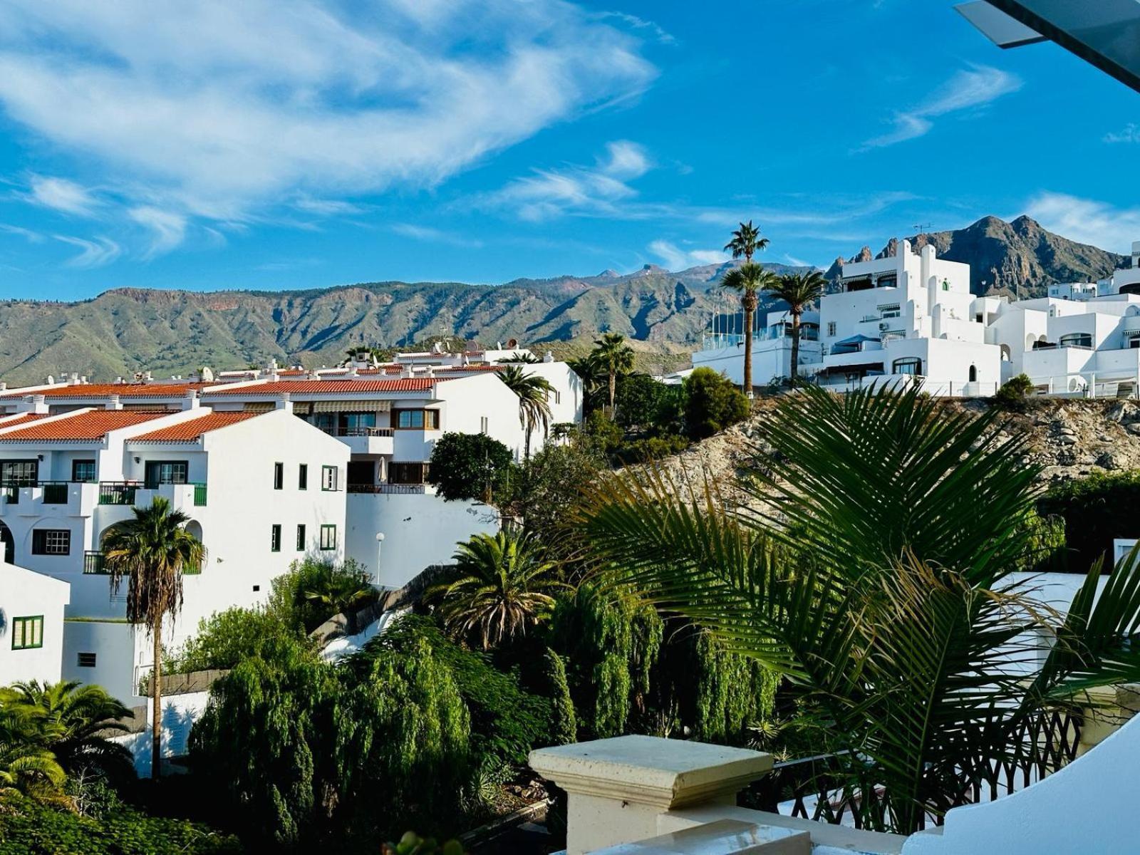 Costa Adeje - Amazing Ocean And Teide View - Fast Wifi, Air Con * Costa Adeje (Tenerife)
