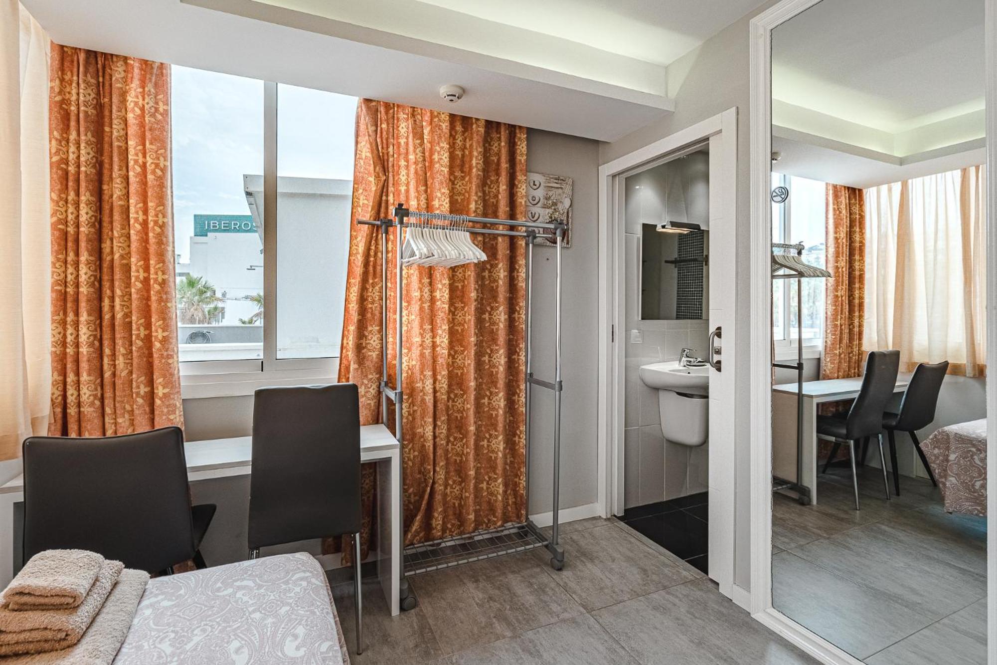 Apartment 22 Avenida De Pueblos