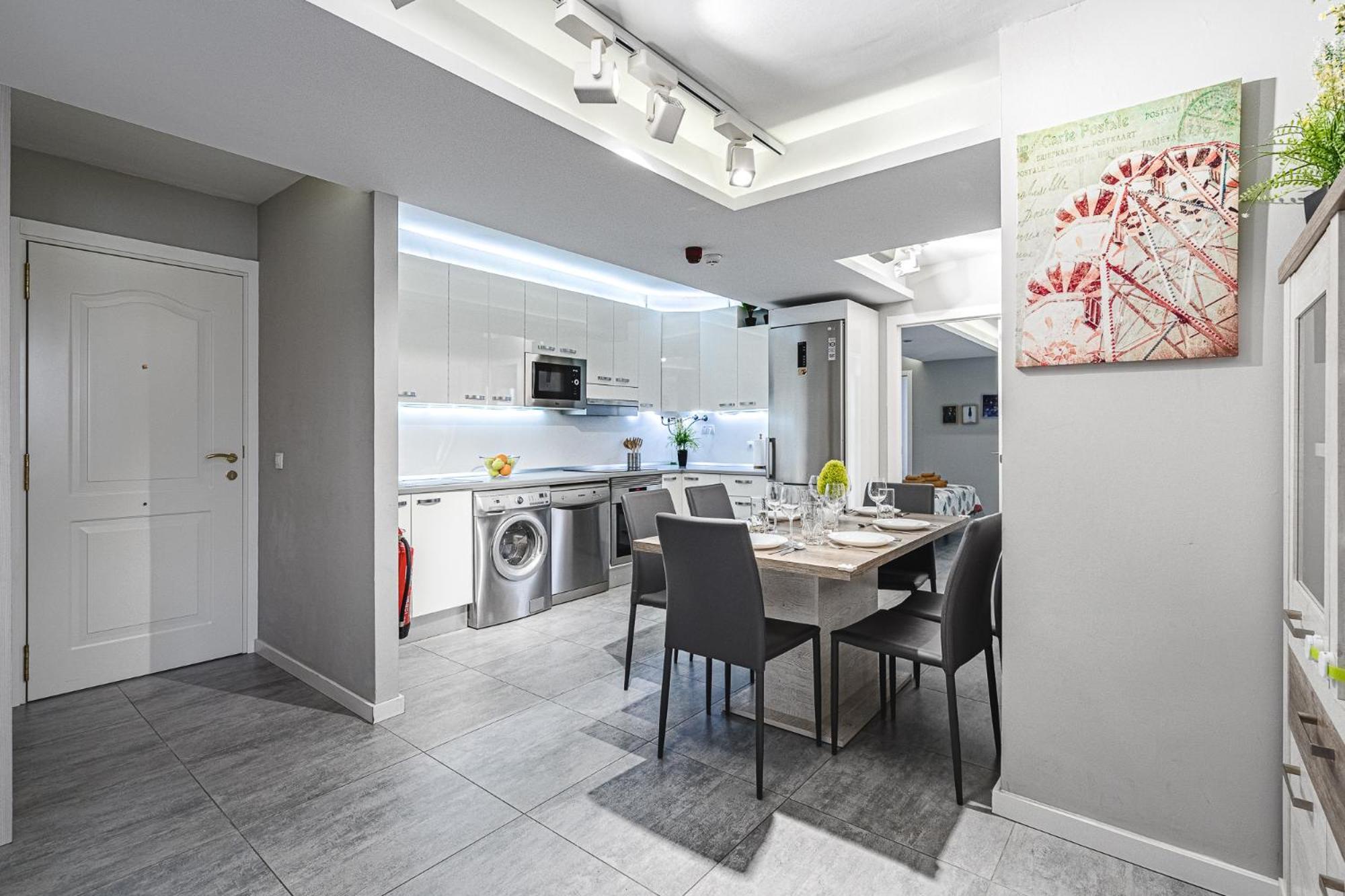 22 Avenida De Pueblos Apartment *