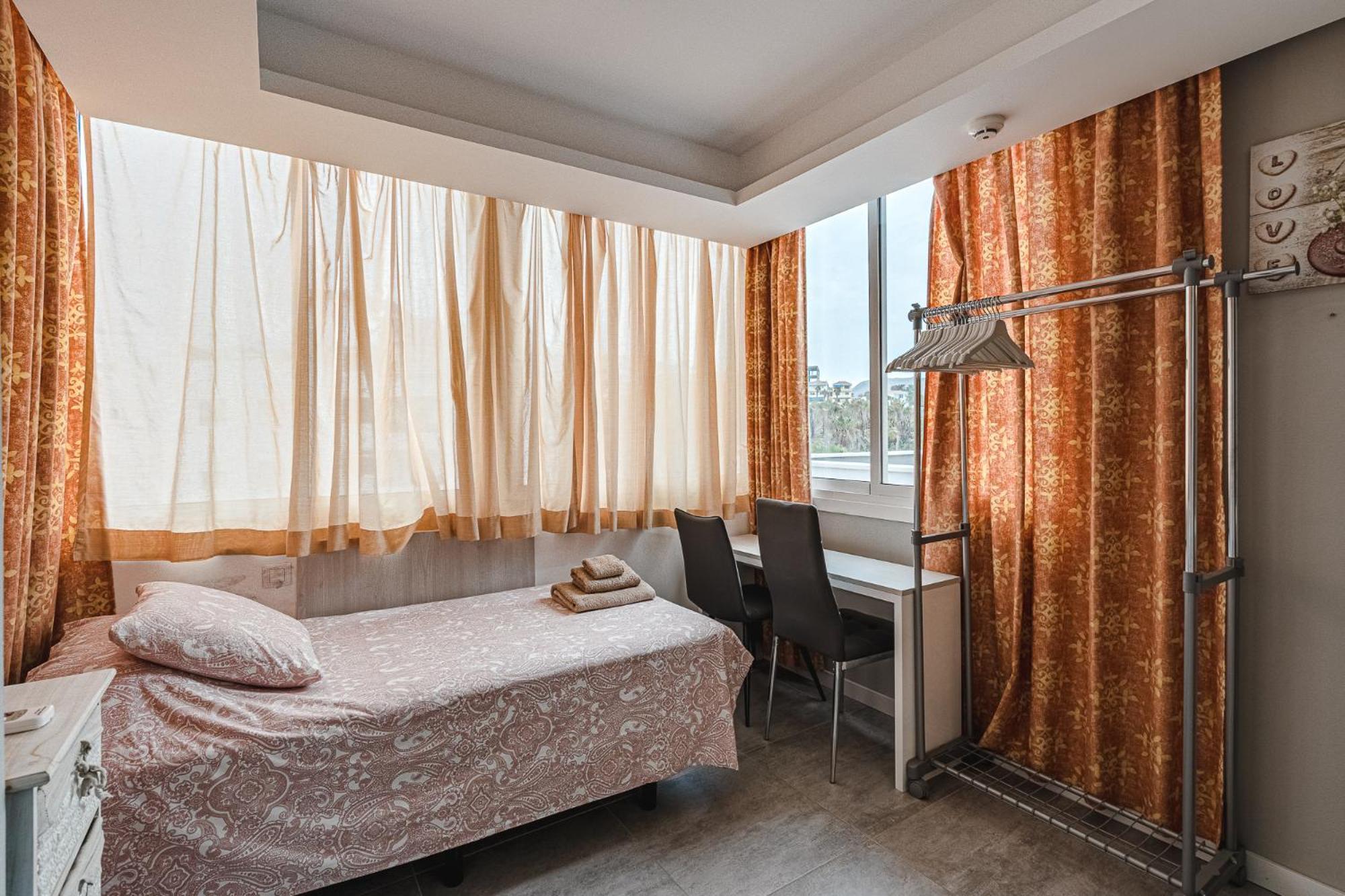 Apartment 22 Avenida De Pueblos Costa Adeje (Tenerife)