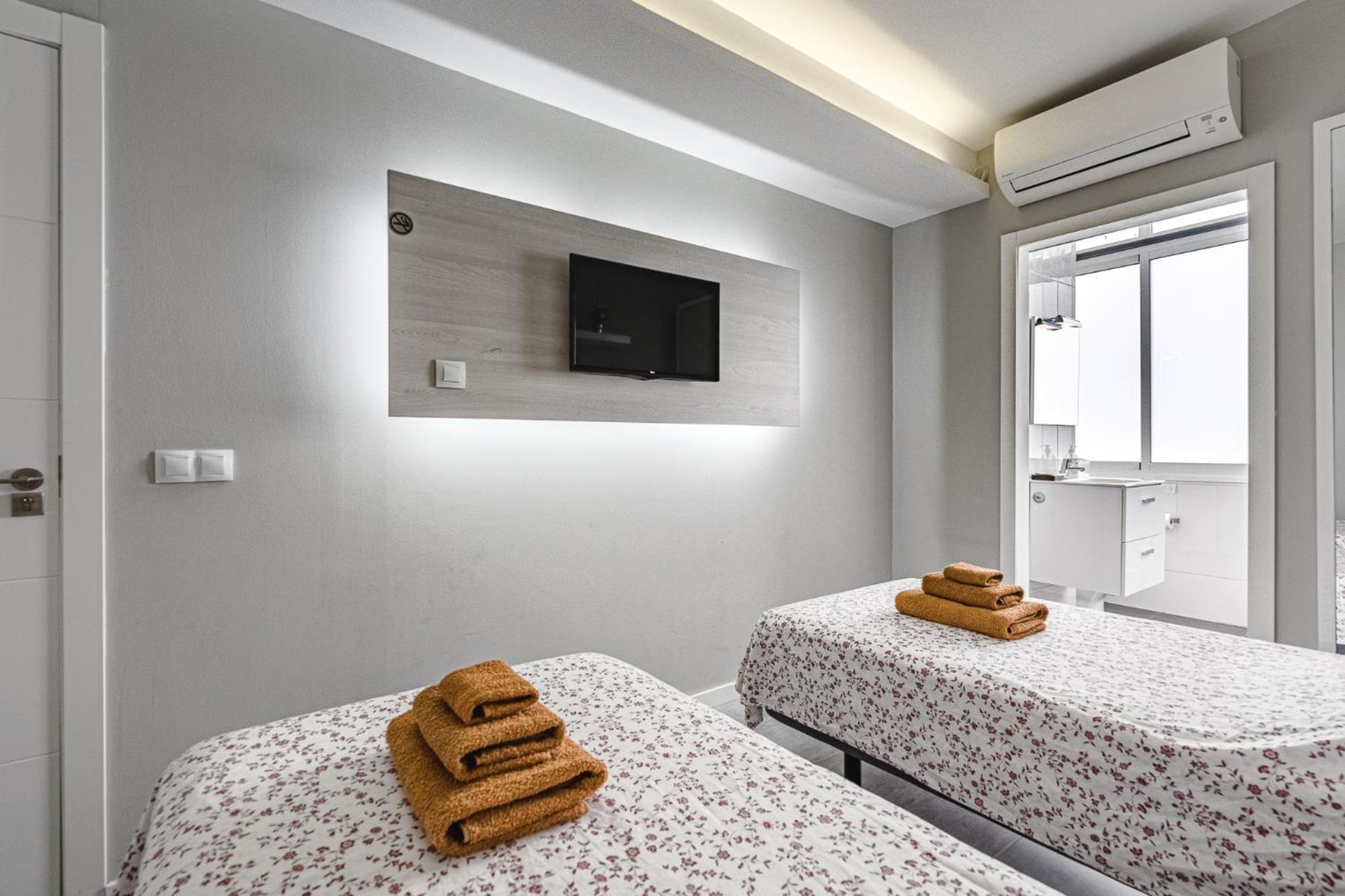 Apartment 22 Avenida De Pueblos *